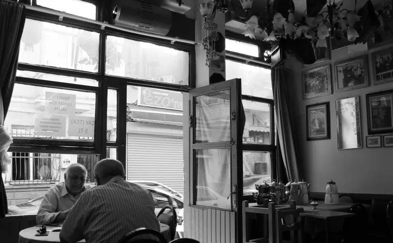 Japanese Small Talk Isn't What You Think It Is — And That's Why You Keep Feeling Shut Out