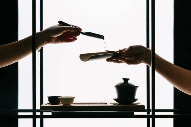 Why Your Compliment Landed Wrong — And What That Tiny Japanese Word Reveals About It